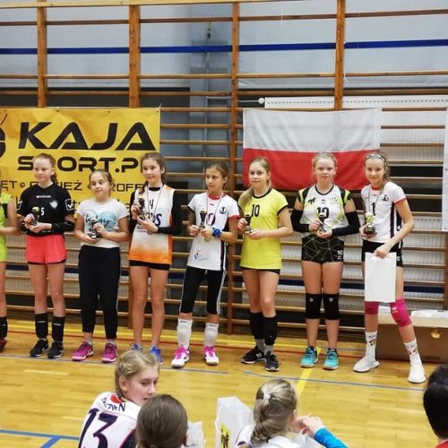II Turniej Niepodległości w Mini Siatkówce Dziewcząt o Puchar Burmistrza Wasilkowa (11)zm
