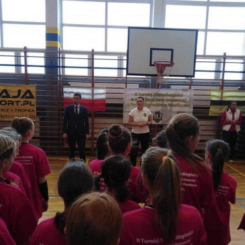 II Turniej Niepodległości w Mini Siatkówce Dziewcząt o Puchar Burmistrza Wasilkowa (12)zm